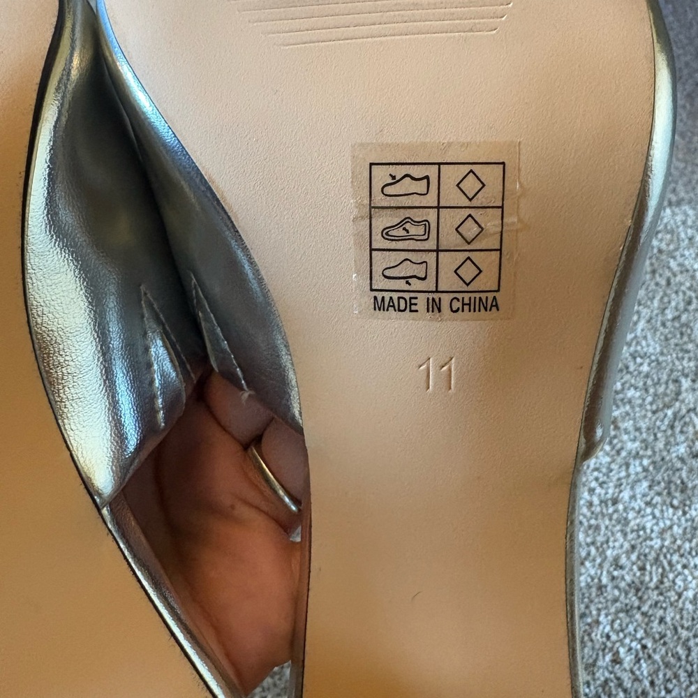 New Lady Couture Silver Women's Shoes - Picture 4 of 7